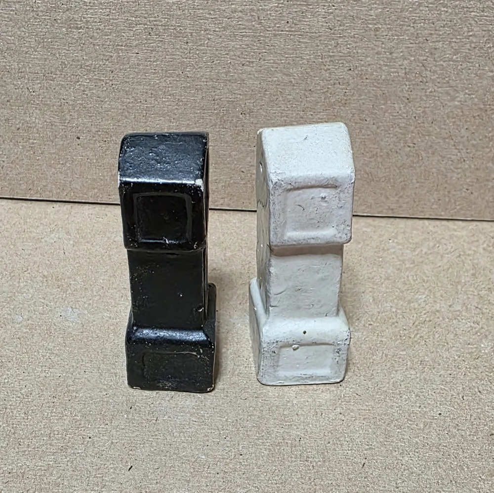 Grandfather Clock Salt And Pepper Shaker Set #154